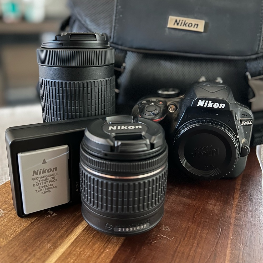 Nikon d3400 camera